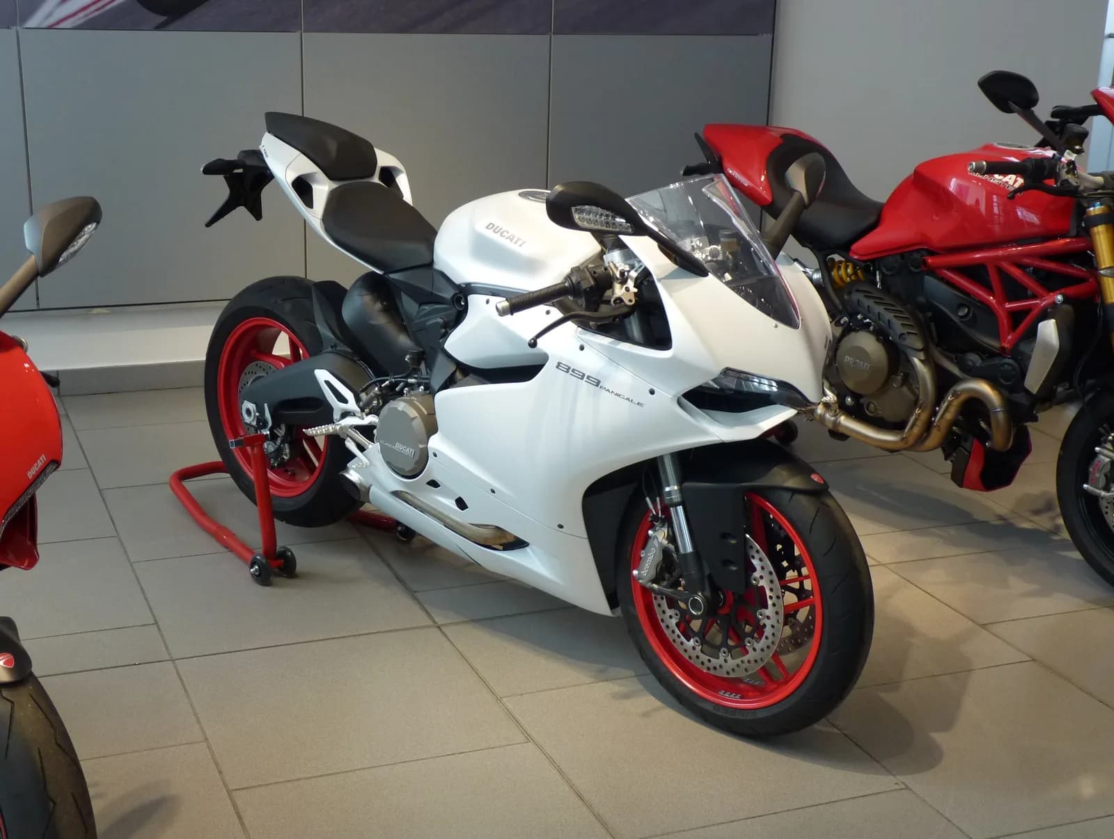 Ducati 899 Panigale (-)