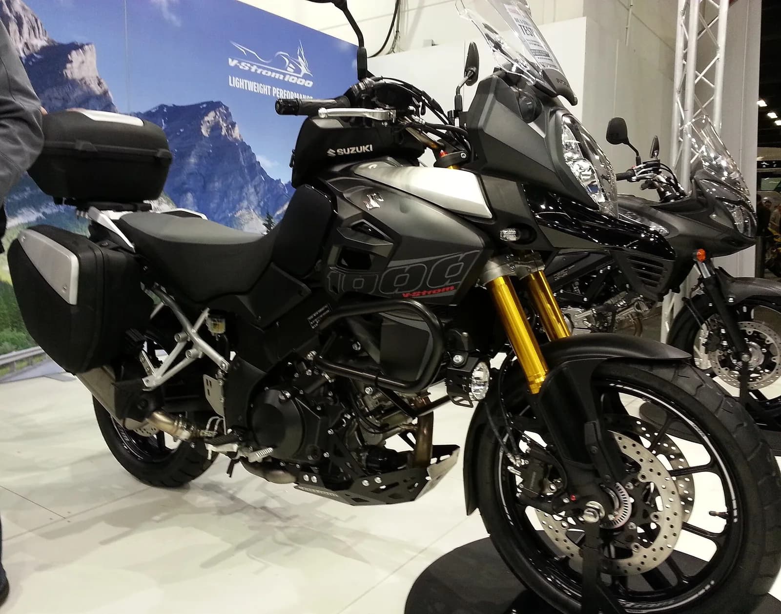 Suzuki V-Strom 1000 (Gen 1)