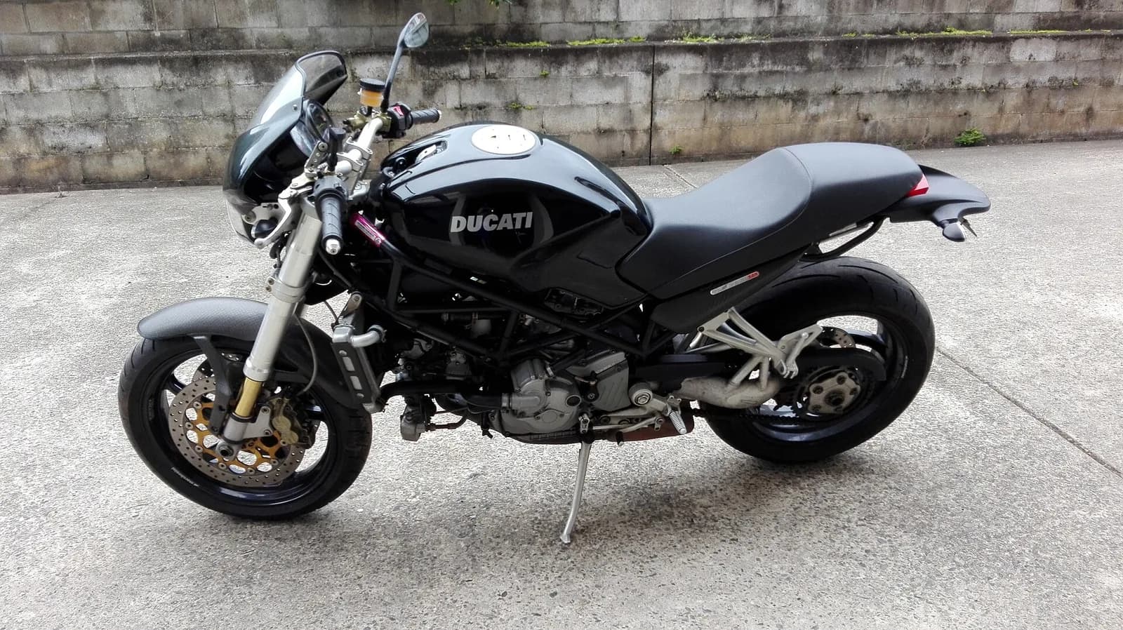 Ducati Monster 1000 (-)