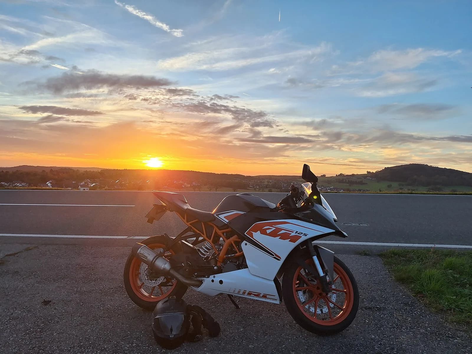 KTM RC 125 (Gen 1)
