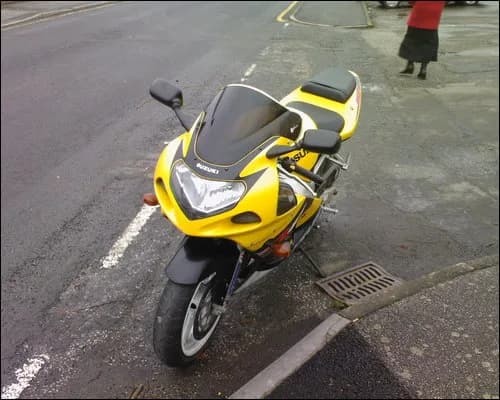 Suzuki GSX-R600 (K8-L0)