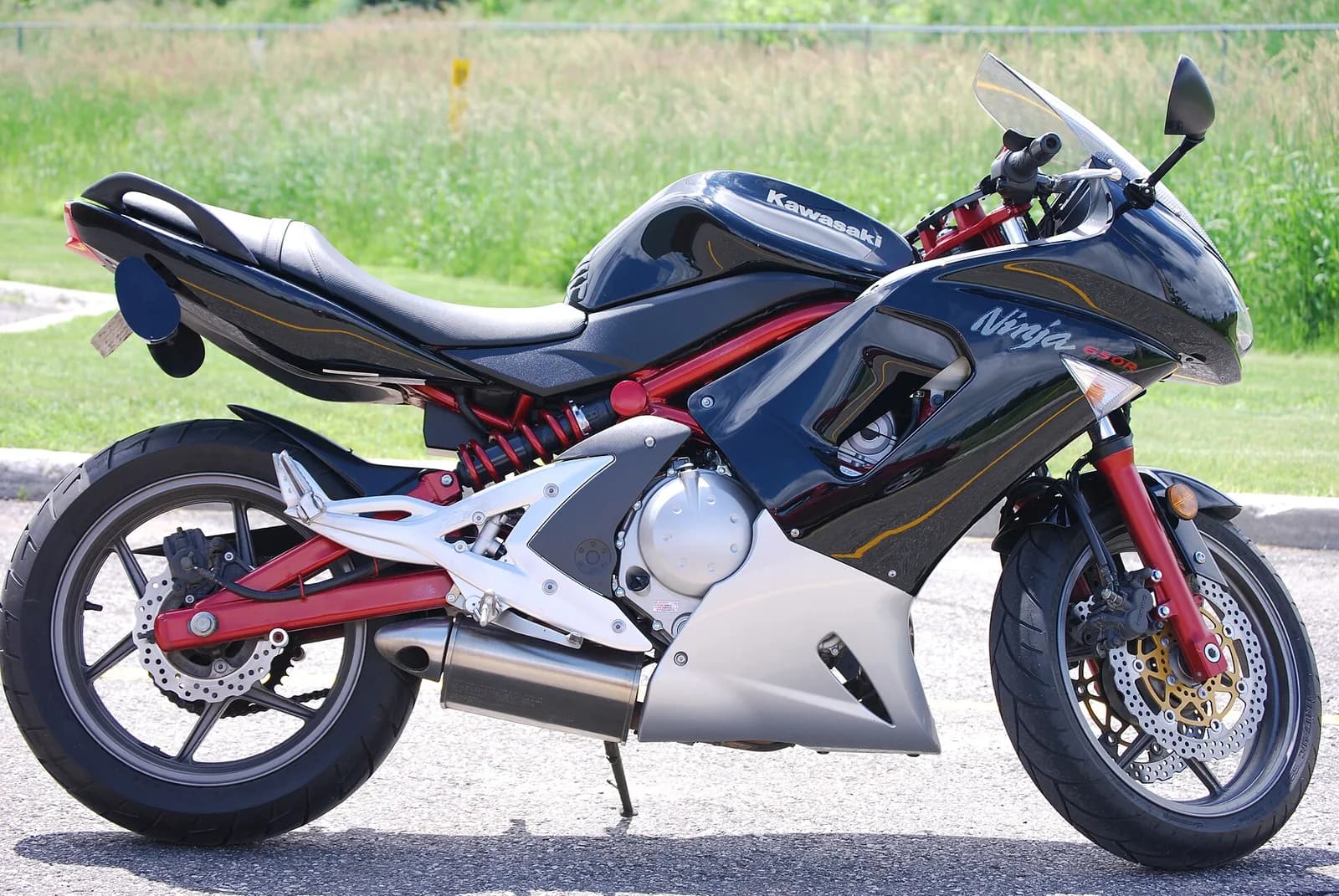 Kawasaki ER-6n (Gen 1)