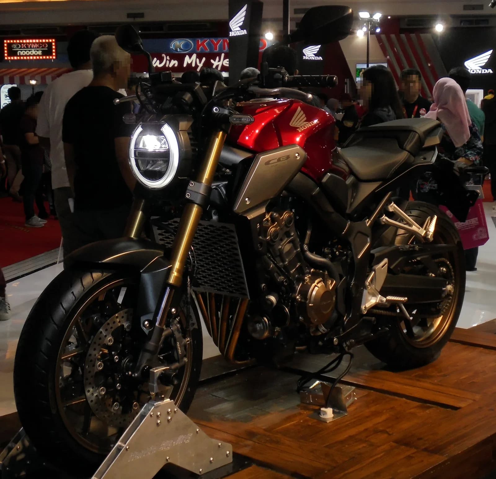 Honda CB650R (RH02)