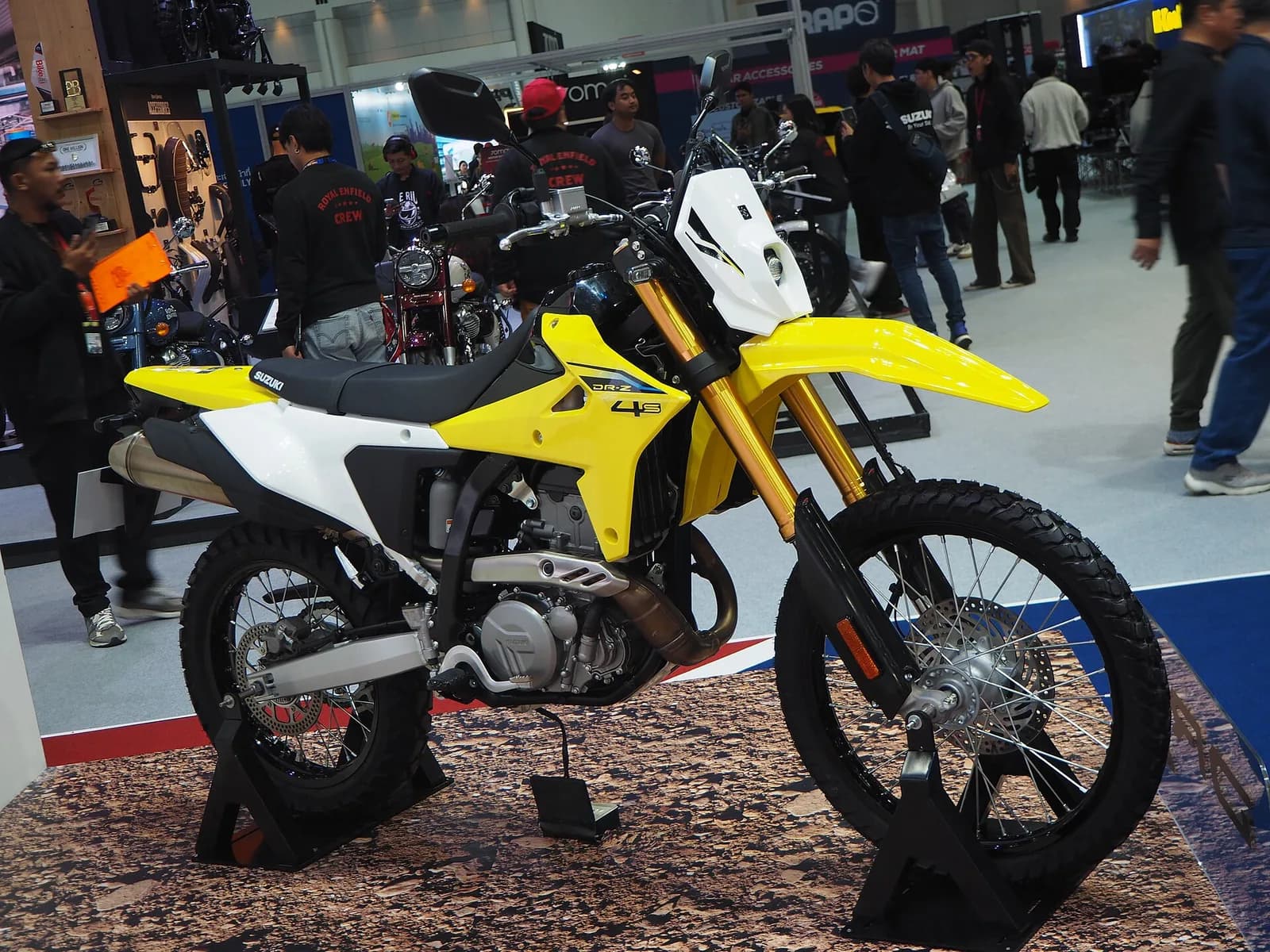 Suzuki DR-Z4S (-)