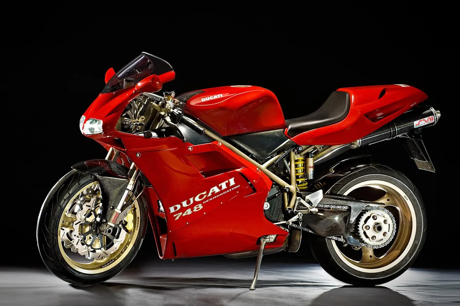 Ducati 748 (-)