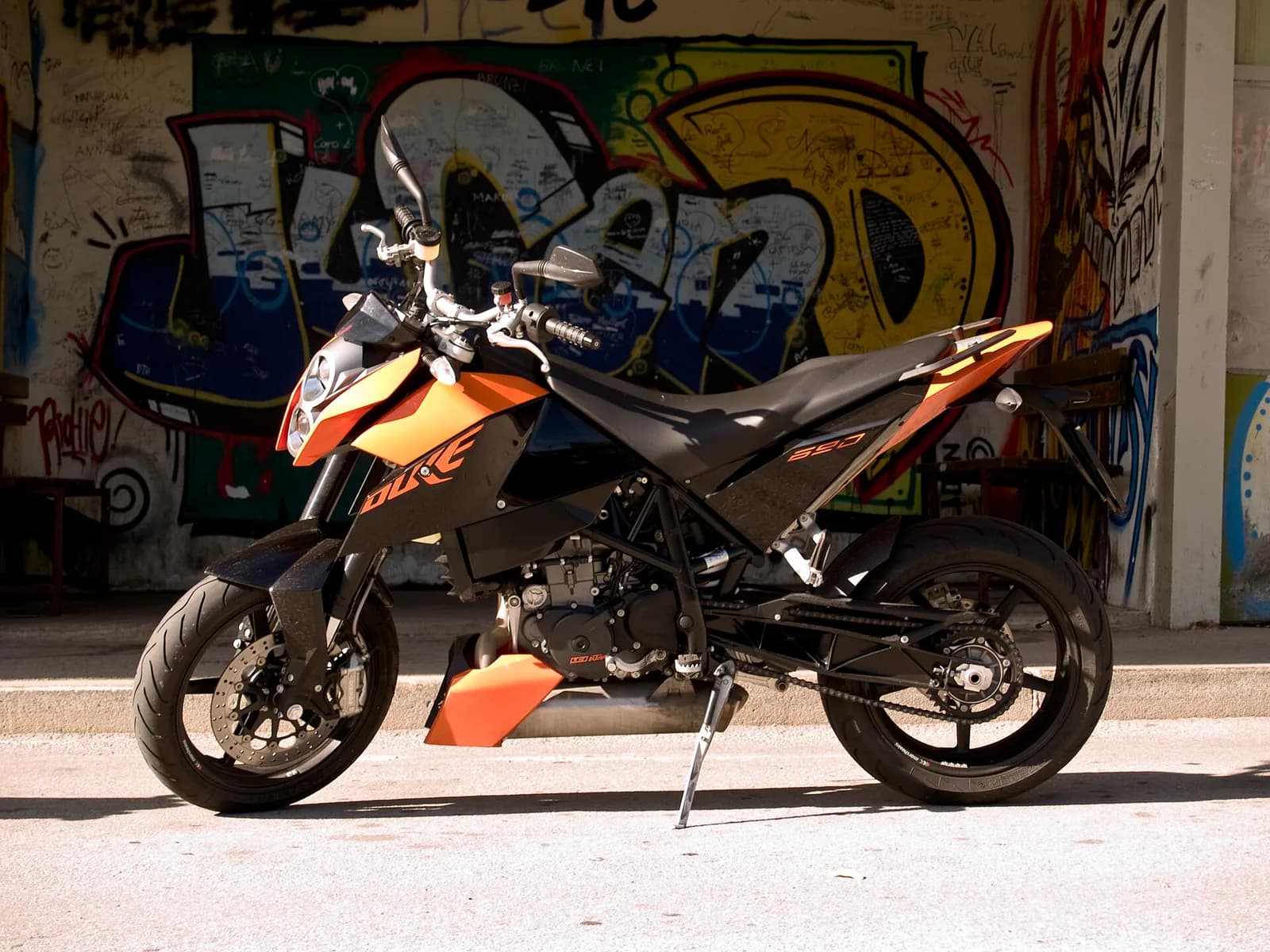 KTM 690 Duke (Duke III)