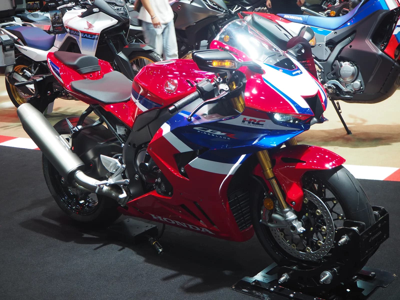 Honda CBR1000RR-R Fireblade (SC82)