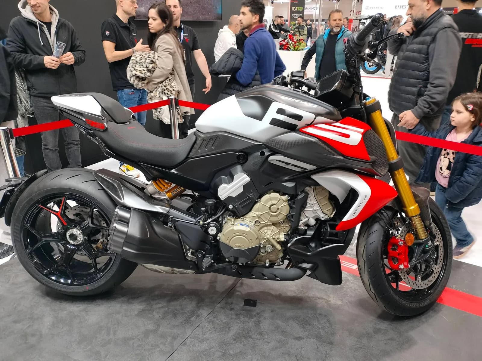 Ducati Diavel V4 (-)