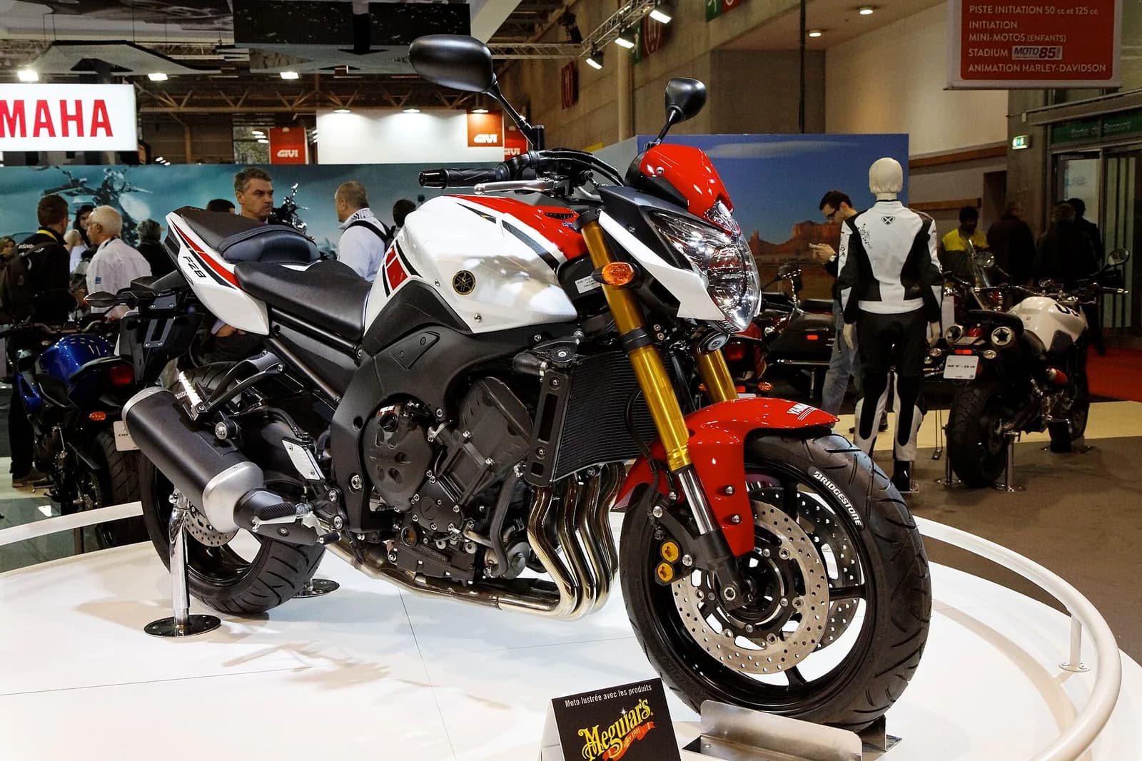 Yamaha FZ8 (RN25)