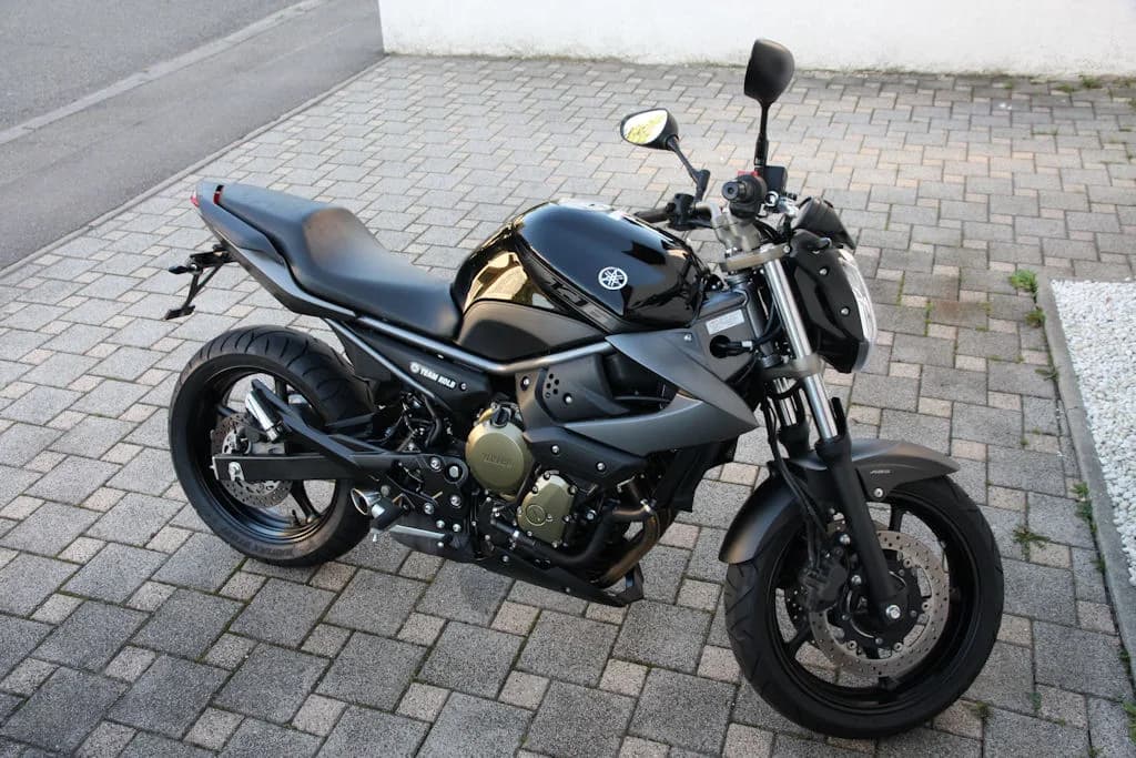 Yamaha XJ6 (RJ19)