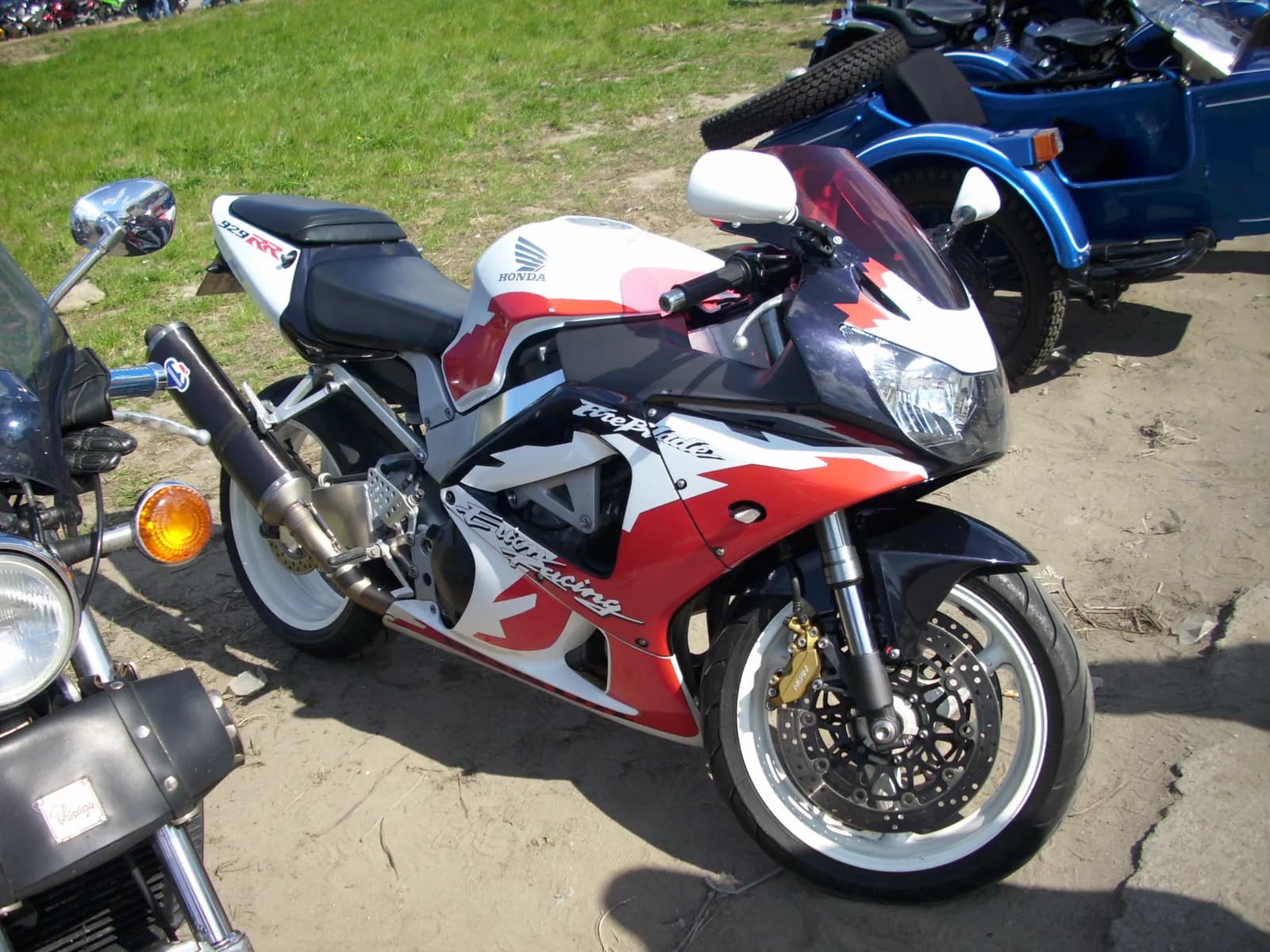 Honda CBR929RR Fireblade (SC44)