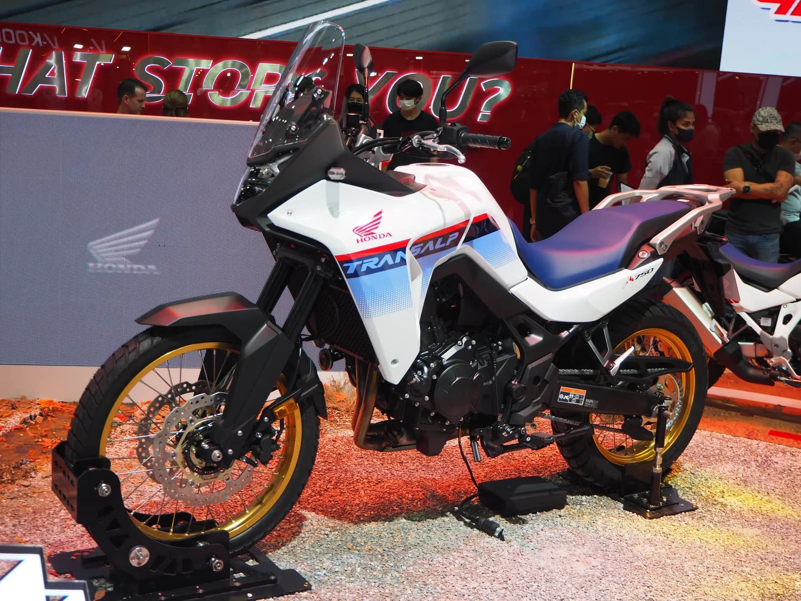 Honda Transalp XL750 (RH11)