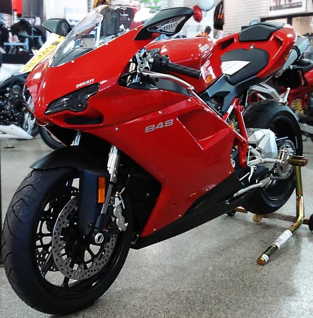 Ducati 848 (-)