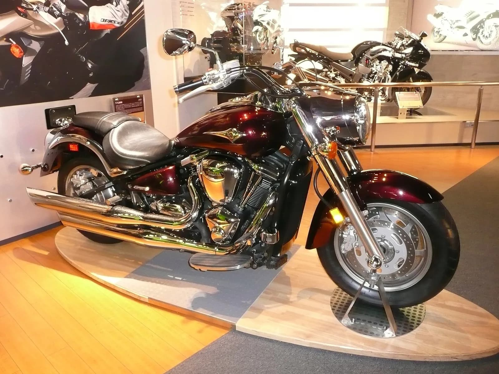 Kawasaki VN2000 (-)
