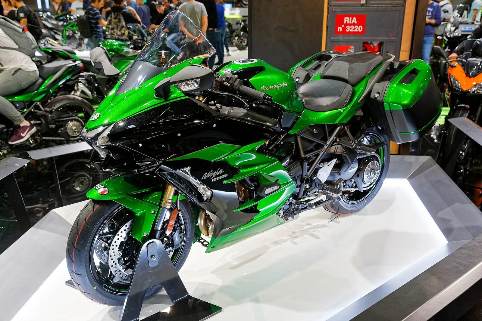Kawasaki Ninja H2 SX (-)