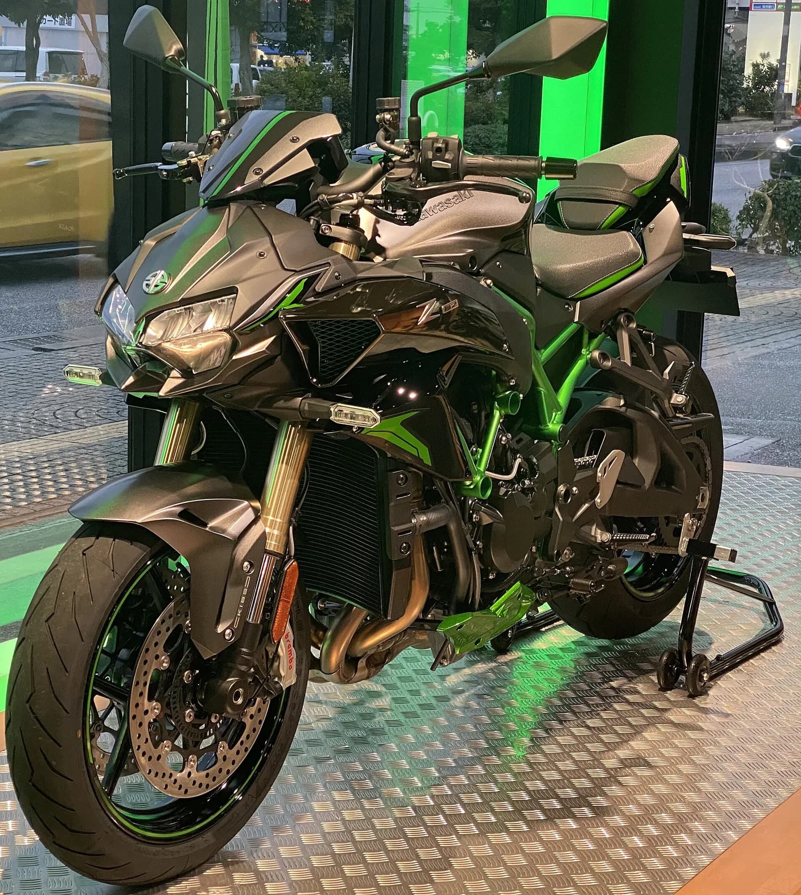 Kawasaki Z H2 (-)
