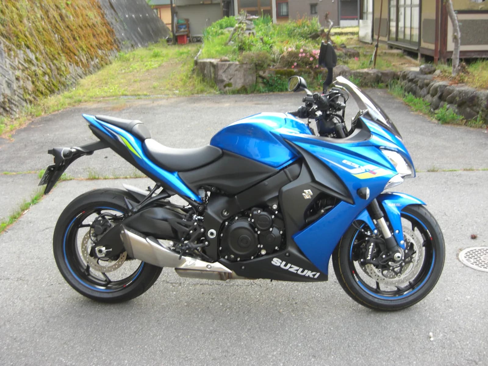 Suzuki GSX-S1000F (-)