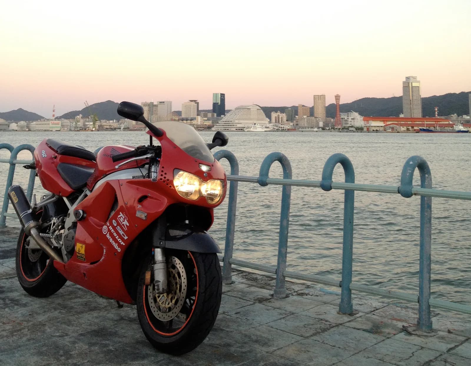 Honda CBR900RR Fireblade (SC33)