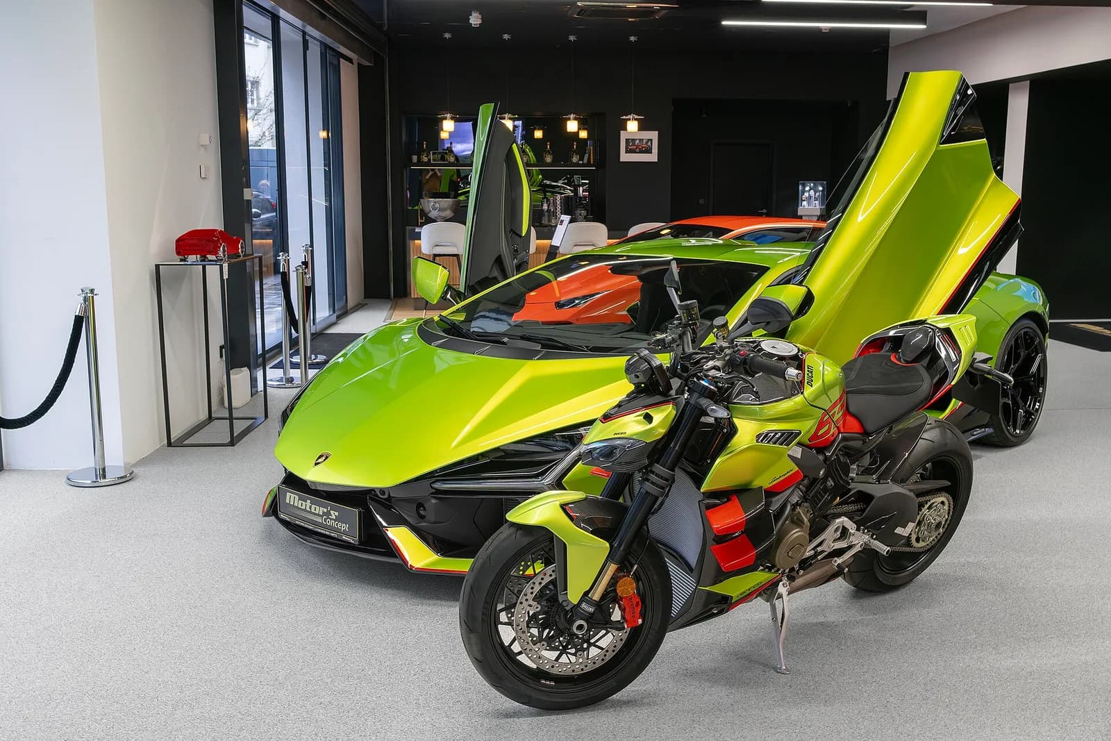 Ducati Streetfighter V4 (-)