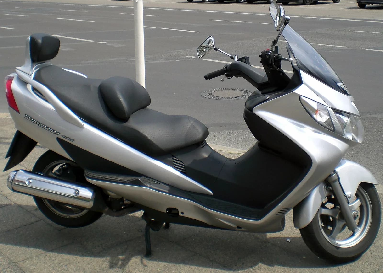 Suzuki Burgman 400 (AN400)