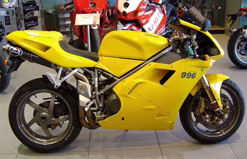 Ducati 996 (-)
