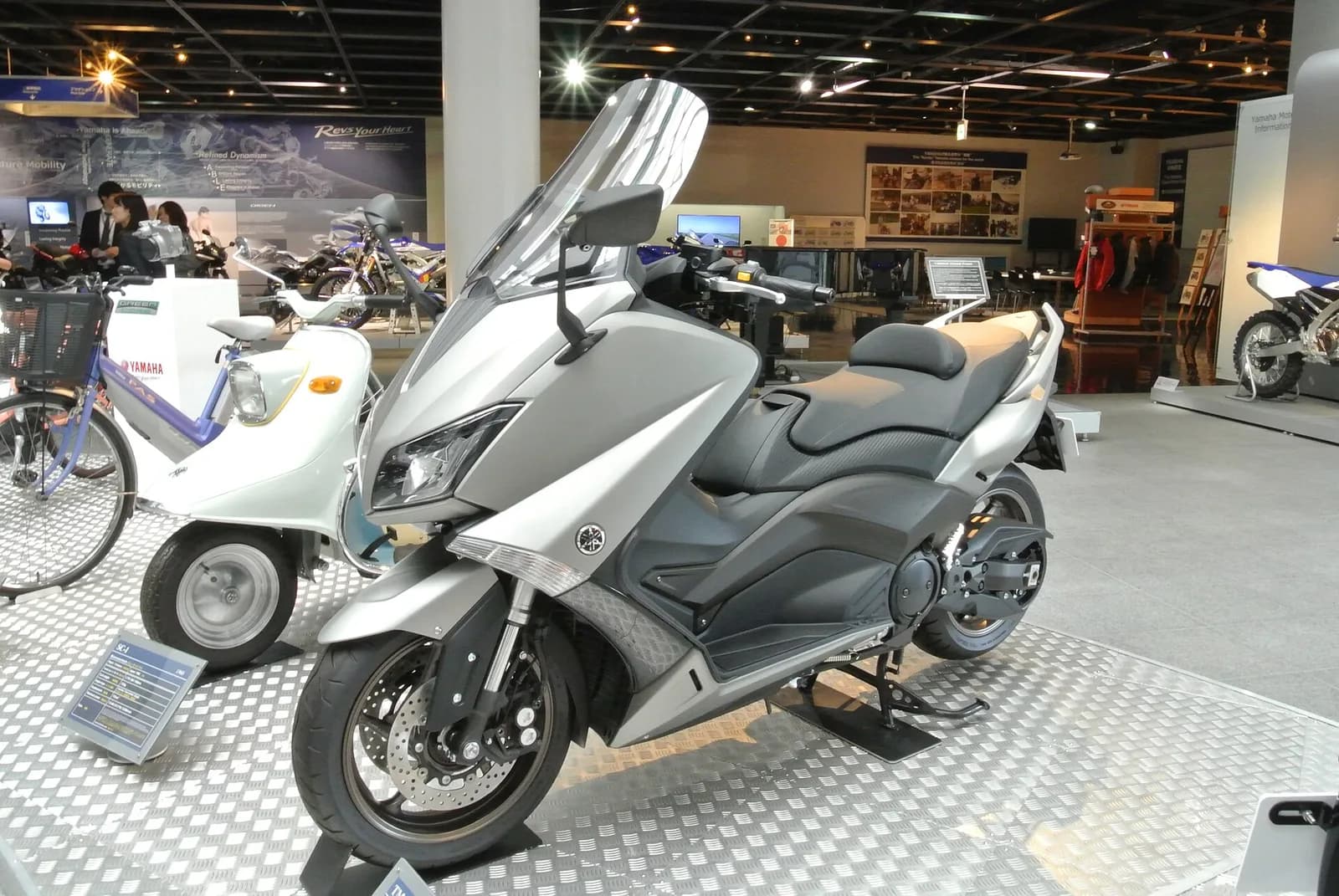 Yamaha TMAX 530 (SJ09)