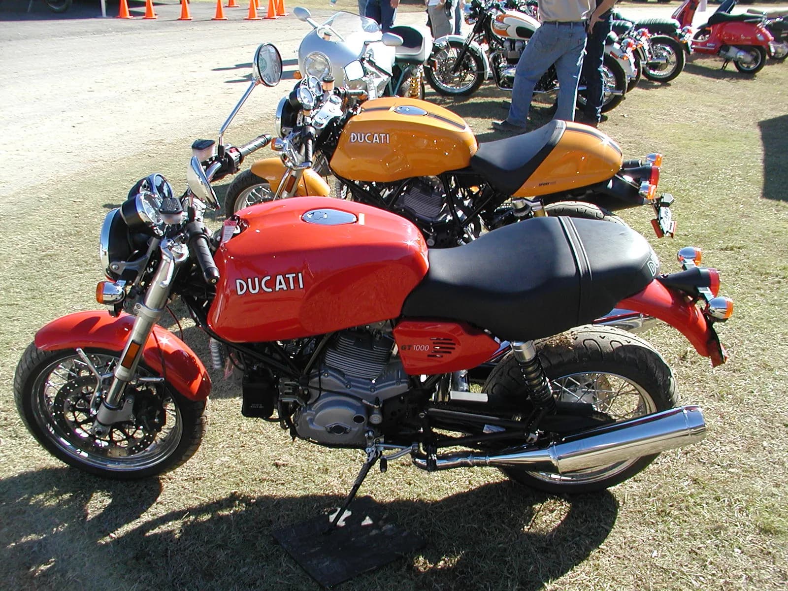 Ducati GT 1000 (-)