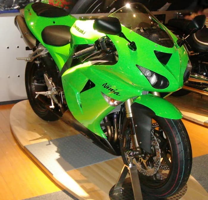 Kawasaki Ninja ZX-10R (D6)