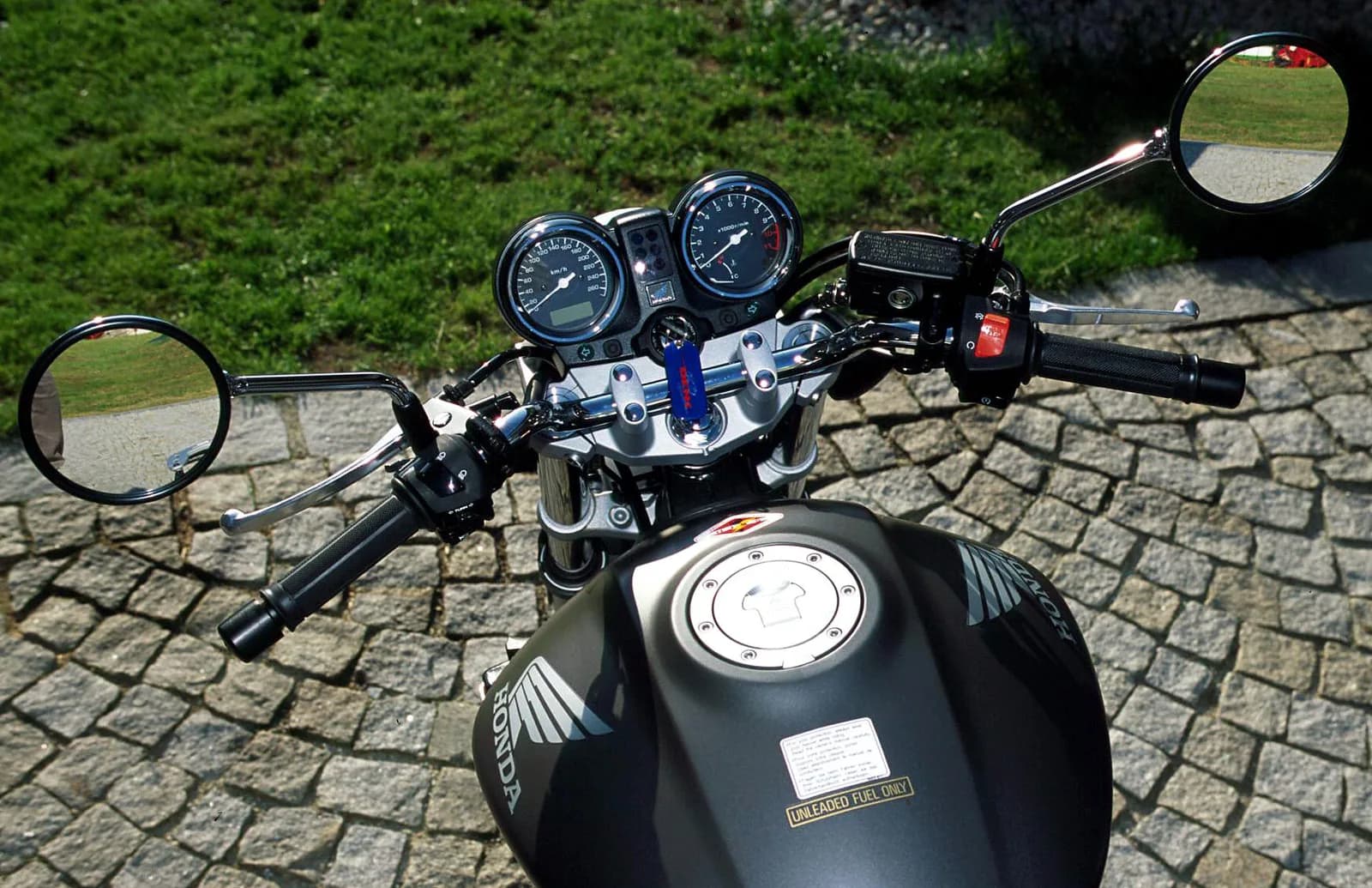 Honda CB900F Hornet (SC48)