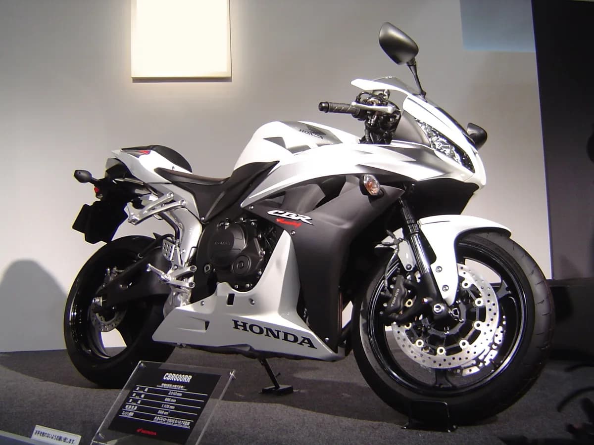 Honda CBR600RR (PC40)